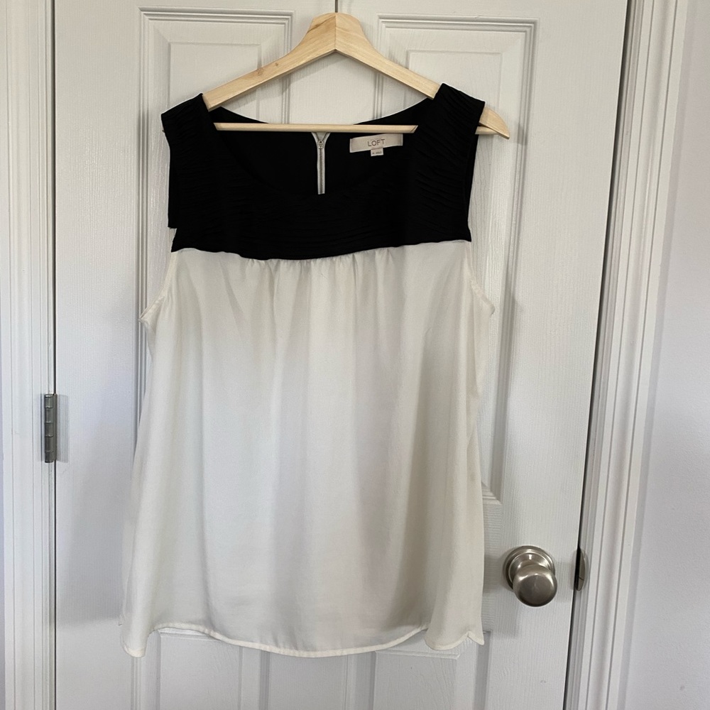 Black & White Shell Top